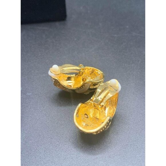 Fabulous Clip On Earrings Enamel and Rhinestones Dome Semi Hoop Chunky Gold Tone - Picture 4 of 5